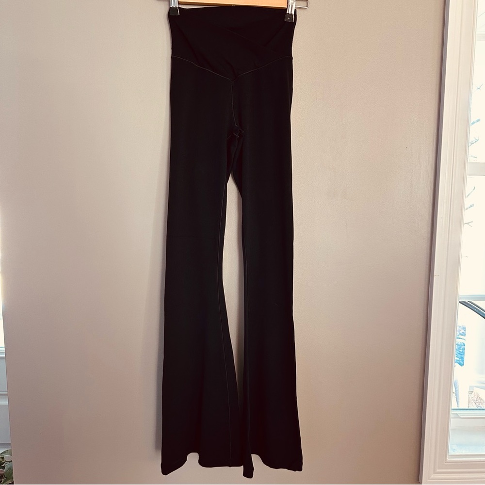 Offline By Aerie Real Me Crossover Flare Leggings Women’s Size Small